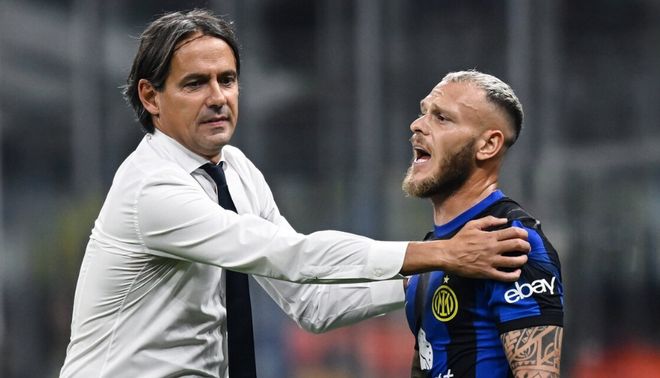 曼城中场与 曼城中场与